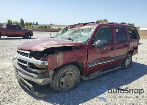 2004 Chevrolet Tahoe C1500 из США, поврежденный, VIN 1GNEC13V14R266730